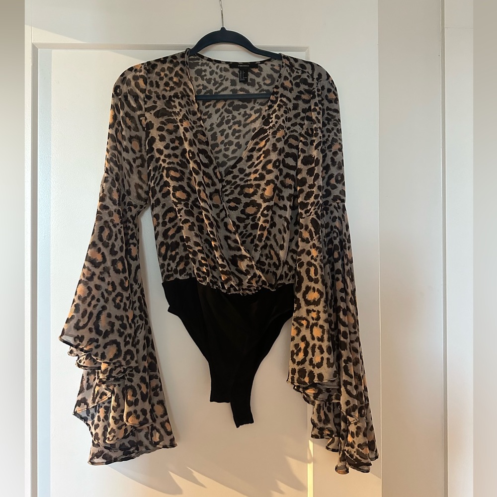 Forever 21 onesie size small!